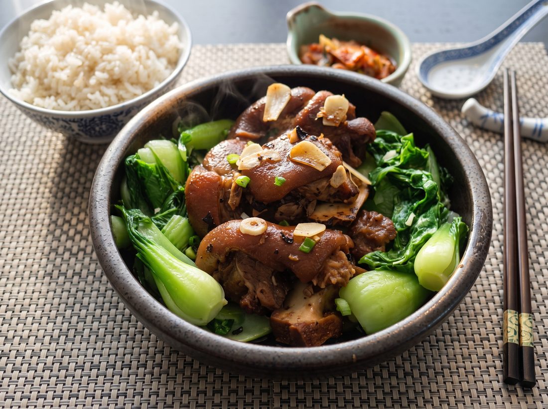 Porc braisé, pak-choï et riz